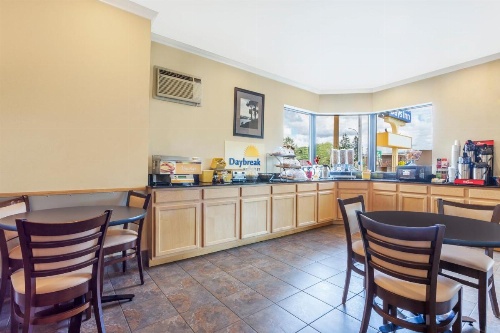 Days Inn by Wyndham Bellingham image 10